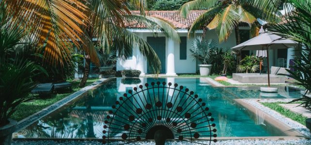 Comment bénéficier d’une piscine de 10m2 non imposable : les règles à connaître